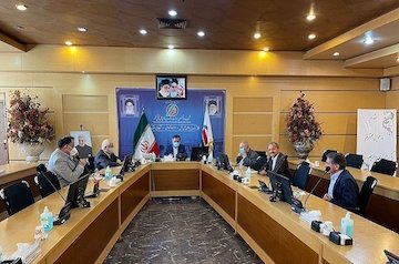 استفاده از ظرفیت های موجود در قانون بودجه ۱۴۰۰ برای تسریع در اتمام پروژههای راهسازی جلسه