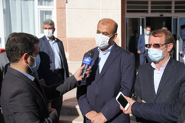 ساخت ۸۰ هزار واحد مسکن سهم چهار ساله استان اردبیل/ متقاضیان مسکن در سامانه جدید ثمن ثبتنام کنند/ لزوم برنامهریزی برای حل مشکل سوخترسانی فروگاه پارسآباد/ اختصاص اعتبار مناسب برای توسعه راههای اصلی و روستایی در اردبیل  ببینید|سفر وزیر راه و شهرسازی به استان اردبیل همزمان با هشتمین سفر استانی رییس جمهور (3)