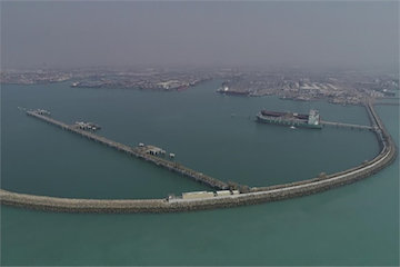 تخلیه و بارگیری بیش از ۲ میلیون و ۶۵۹ هزار انواع کالا در بندر خلیج فارس/ کاهش ۱۰۰ درصدی واردات نفتی/ پهلوگیری ۶۱۸ شناور در بندر خلیج فارس بندر خلیج فارس