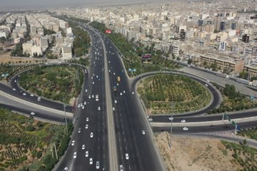 روسازی و زیرسازی ۷۹ کیلومتر آزادراه/ تکمیل و توسعه سامانه دریافت الکترونیکی عوارض آزادراههای کشور آزاد راه کرج -قزوین