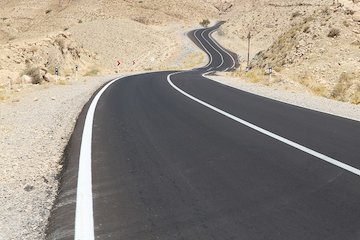 انجام بیش از۱۱۵کیلومتر روکش آسفالت در جادههای ایلام آ؛سفالت .JPG