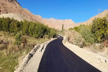۱۰ کیلومتر راه روستایی اسفراین آسفالت شد اسفراین