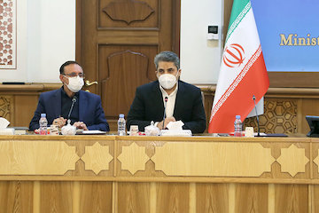ثبتنام بیش از ۹۸۰ هزار نفر در نهضت ملی مسکن/ حمایت هوشمند از متقاضیان بر مبنای قدرت پرداخت خانوار برگزاری نشست فراکسیون راهبردی مجلس شورای اسلامی با حضور وزیر راه و شهرسازی