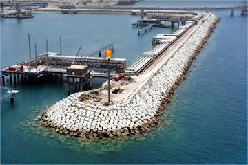 جذب سرمایهگذاری ۱۹ هزار و ۸۸۹ میلیارد ریالی بخش غیردولتی در بنادر تجاری/ سرمایهگذاری ۸ هزار و ۶۲۳ میلیارد ریالی برای توسعه و نگهداری زيرساختهای بنادر ساحل هرمزگان