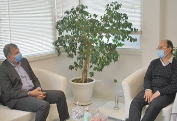 نشست نماینده شهر بندرعباس با سرپرست شرکت بازآفرینی شهری ایران نشست