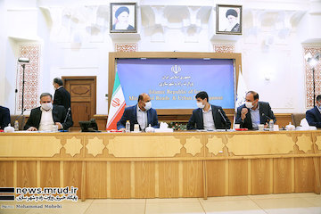 رفع موانع قانونی اجرای پروژه پل زال-مورموری، آزادراه چالوس-رامسر و پروژه ریلی بیرجند-یونسی/بانکها برای تسهیم سهم خود در پروژههای ریلی و آزادراهی تفاهم میکنند برگزاری جلسه مشارکت در احداث و تکمیل پروژههای ریلی و آزادراهی