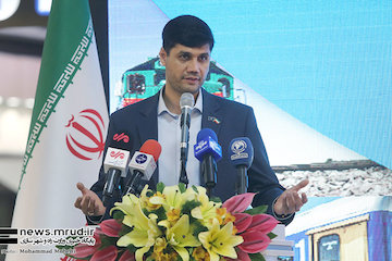 لزوم به روز رسانی قراردادهای بینالمللی در حوزه حملونقل ریلی/ ثبت رکورد ترانزیت ریلی تا پایان سال آیین ورود ۵۲۶ دستگاه واگن به ناوگان ریلی با حضور وزیر راه و شهرسازی