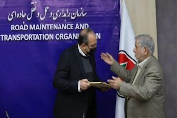 تجلیل از خیرین اداره کل راهداری و حمل و نقل جاده ای آذربایجان غربی
 خیرین