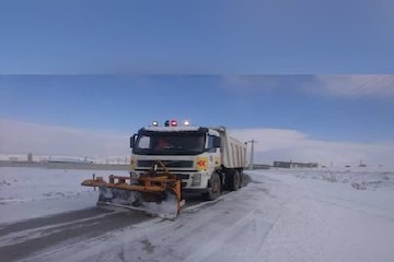 بارش برف راه ارتباطی ۱۷۰ روستای آذربایجانشرقی را بست برفروبی آذرشرقی.jpg