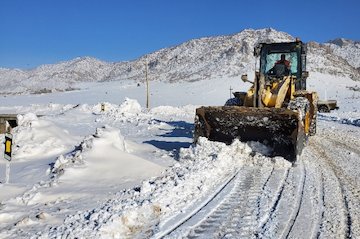 ۸۵ محور روستایی مسدود شده در کرمانشاه بازگشایی شد عملیات برف روبی - کرمانشاه