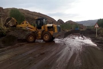 بازگشایی سه محور مسدود شده ناشی از سیلاب در جنوب سیستان و بلوچستان سیل کرمان