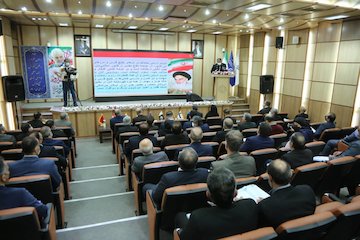 با ماهیگیری غیرقانونی در خلیج فارس برخورد میکنیم فرمانده نیروی دریایی ارتش