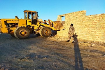 رفع تصرف ۱۵۰۰ متر مربع از اراضی دولتی زاهدان 
 رفع تصرف زاهدان.jpg