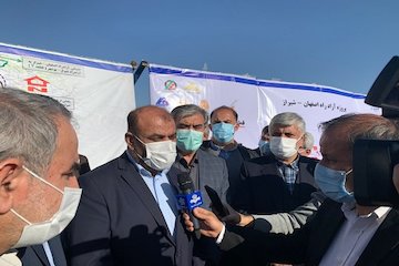 پرونده مسکن مهر تا پایان سال ۱۴۰۱ به طور کامل بسته خواهد شد/ پیش بینی پایان قطعه ششم پروژه آزادراهی شیراز - اصفهان تا اواخر سال آینده وزیر راه و شهرسازی در جمع خبرنگاران