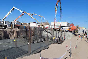 فع معضل کمبود زمین استان کرمان با الحاق زمین به محدوده قانونی شهر/ اتمام عملیات بتن ریزی دوهزار متر مکعب طرح نهضت ملی مسکن در سیرجان بتن ریزی سیرجان