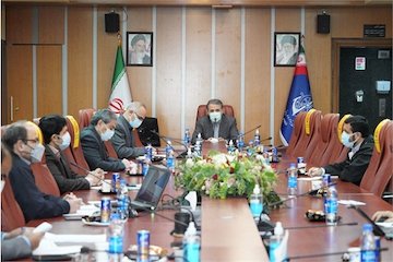 لزوم بازنگری در فرآیندهای سرمایهگذاری در حوزه پسکرانههای بندری و رفع خلاءهای نظارتی/ قرادادهای جدید باید کمترین چالش را برای سرمایهگذار داشته باشد نشست سرمایهگذاری و امور مناطق بنادر کشور