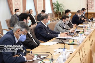 تاکید بر دستور وزیر برای جلوگیری از افزایش تعرفهها در حمل و نقل جادهای، ریلی، هوایی و دریایی تا پایان فروردین ۱۴۰۱ / تخلیه ۲۵ میلیون تن کالای اساسی در بنادر طی ۸ ماه اخیر/ رقابت در ترانزیت با کشورهای دیگر نیازمند توسعه خطوط ریلی است دویست و بیستمین نشست شورایعالی هماهنگی ترابری کشور