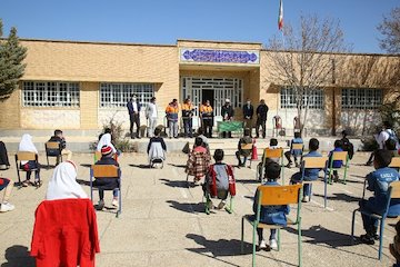 اجرای طرح ایمن‌سازی آموزشی مدارس حاشیه راه شهرستان چگنی 2.jpg