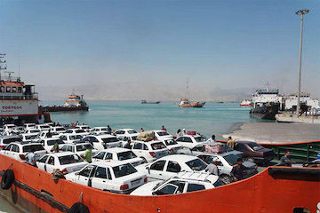 خروج ایمن مسافران نوروزی از جزیره کیش با ۲۲ فروند لندینگ کرافت لندینگ کرافت