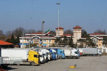 ترانزیت بالغ بر ۳۱۴هزار تن کالا از استان گیلان در سال۱۴۰۰ پایانه مرزی آستارا
