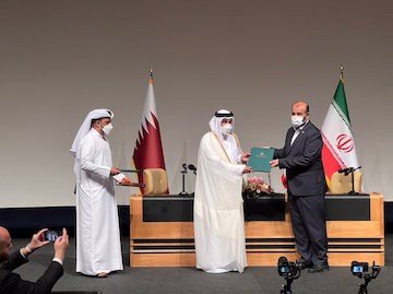 امضای صورتجلسه همکاری‌های مشترك ایران و قطر برای جام جهانی 2022 با حضور وزرای راه دو کشور