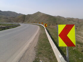 نصب علائم ایمنی در راههای استان بوشهر