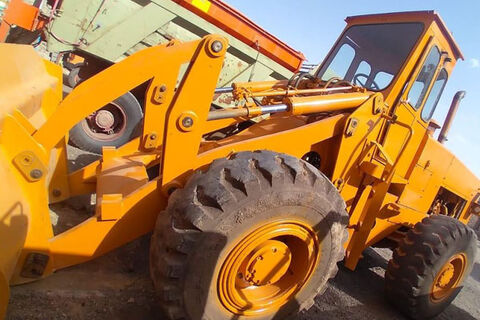 راه اندازی ۵ دستگاه ماشین آلات راهداری طی یک ماه در دیهوک تعمیرات ماشین آلات.jpg