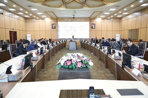 گفتوگوی ایران و افغانستان برای از سرگیری بازسازی و تکمیل خط آهن خواف- هرات راه آهن