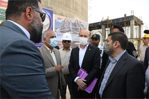 ساخت سیلوهای جدید در دستور کار سازمان بنادر/ اعلام آمادگی سازمان بنادر برای تامین زمین و تجهیزات مورد نیاز جهت احداث آزمایشگاه استاندارد کالاهای وارداتی در بندر امام (ره) بازدید صفایی از بندر امام