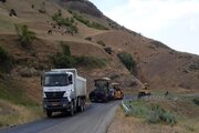 عملیات روکش وآسفالت محورهای آذربایجان شرقی