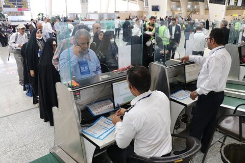 برقراری ۸ پرواز برای اعزام حجاج از ۴ ایستگاه پروازی به سوی جده و مدینه منوره/ تعداد پروازهای حج امشب به ۴۷ فروند میرسد  اعزام حجاج-1401