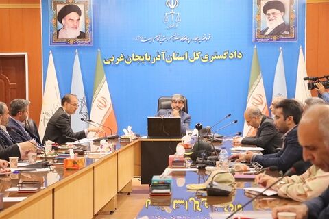 اجرای نهضت ملی مسکن با رویکرد حمایت از حقوق عمومی دکتر حمزه لو