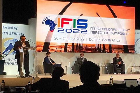 درخشش گروه اعزامی وارسی پروازی شرکت فرودگاهها در اجلاس بینالمللی مراکز عملیاتی وارسی پروازی اجلاس بينالمللی مراکز عملياتي وارسی پروازی