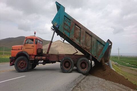 رفع نقطه حادثه خیز در محور شاهین دژ – بوکان رفع نقطه حادثه خیز در محور شاهین دژ