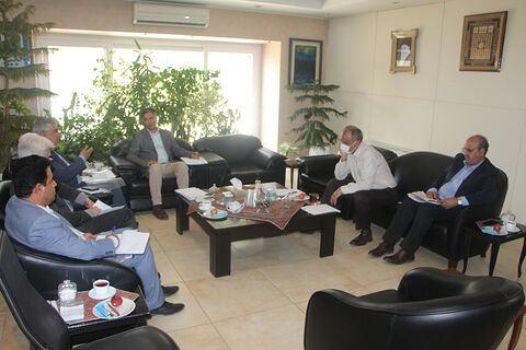 جلسه راه و شهرسازی فارس با بهزیستی و کمیته امداد