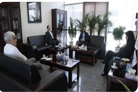 تبیین برنامههای توسعهای شرکت فرودگاهها در نشست مشترک با رئیس مرکز توسعه و سیاستهای راهبردی وزارت راه و شهرسازی نشست مشترک با رئيس مرکز توسعه و سياستهاي راهبردي وزارت راه و شهرسازي