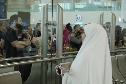 نهمین روز ازعملیات بازگشت حجاج به کشور با برقراری ۱۲ پرواز ازجده و مدینه / آغاز بازگشت زائران بیت اللهالحرام به شهرهای همدان و اردبیل ببینید | مراسم استقبال از اولین گروه حجاج در ترمینال سلام شهر فرودگاهی امام خمینی (ره)