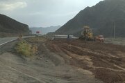 ببینید/احداث 15 کیلیومتر بزرگراه در محور مواصلاتی زاهدان- بم
