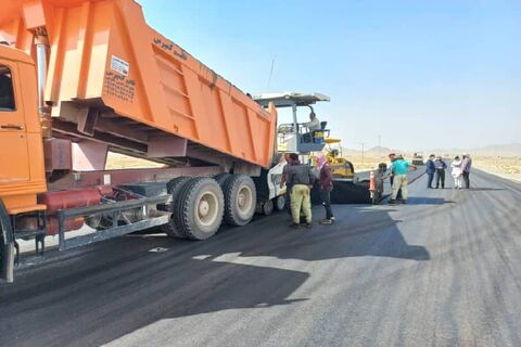 فعال بودن ۱۳ کارگاه راه سازی در شمال سیستان و بلوچستان  ببینید/بازدید مدیر کل راه و شهرسازی سیستان و بلوچستان از مراحل نهایی احداث باند دوم در محور خاش_زاهدان