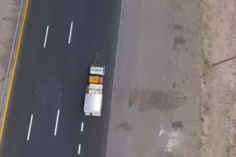 خطکشی بیش از یک هزار و ۳۲۰ کیلومتر طول مسیر از جادههای خراسان جنوبی خطکشی شهرستان بیرجند.jpg