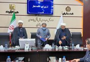 ببینید/ تقدیراز مدیرکل راهداری و حمل و نقل جاده ای خراسان جنوبی از سوی ستاد اقامه نماز کشور بابت احداث نمازخانه های بین راهی