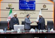 ببینید/ تقدیراز مدیرکل راهداری و حمل و نقل جاده ای خراسان جنوبی از سوی ستاد اقامه نماز کشور بابت احداث نمازخانه های بین راهی
