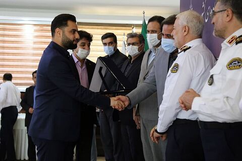 تقدیر معاون وزیر راه و شهرسازی از مدیرکل راهداری و حمل و نقل جاده ای خوزستان تقدیر از محمد جولانژاد مدیرکل راهداری و حمل و نقل جاده ای خوزستان