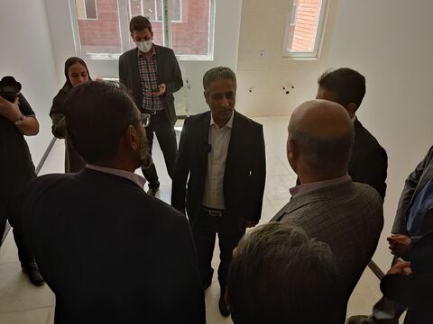 بازدید از پروژه ۴۹۶ واحدی در حال بهرهبرداری طرح نهضت ملی پرند بازدید