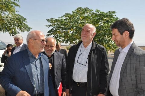 تحویل بیش از ۵۰۰ هزار واحد طرح نهضت ملی مسکن کشور تا پایان امسال / رفع مشکلات اراضی ملی شاهین شهر و میمه سفر مدیرعامل سازمان ملی زمین و مسکن به اصفهان