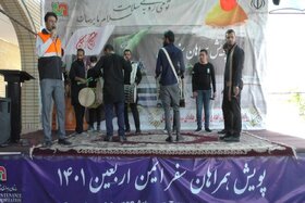 ورود زائرین پاکستانی از طریق پایانه مرزی میرجاوه و استقبال از طرح پویش همراهان سفر ایمن در مجتمع خدماتی رفاهی آستان قدس رضوی