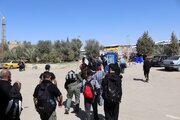 بازگشت زوار از پایانه مرزی خسروی