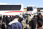 بازگشت زوار از پایانه مرزی خسروی