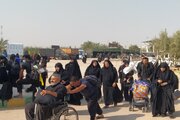 بازگشت زوار از پایانه مرزی خسروی
