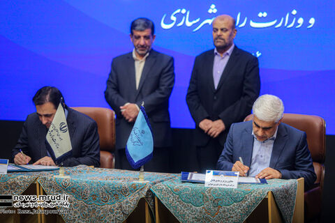 امضای تفاهمنامههای همکاری میان وزارتخانههای میراث فرهنگی و راه و شهرسازی ببینید | امضای تفاهم نامه های همکاری میان بخش های مختلف وزارت راه و شهرسازی با وزارت میراث فرهنگی ، گردشگری و صنایع دستی